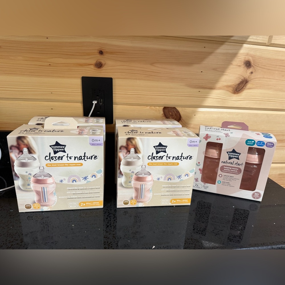 NWB Pink Themed Tommee Tippee Closer to Nature & Natural Start 10 Bottles 9oz